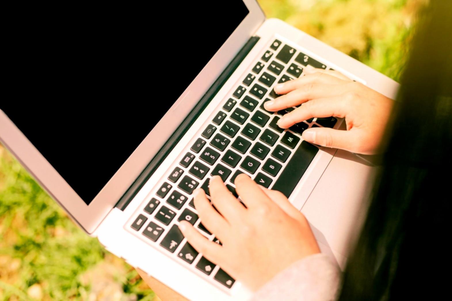 A focused player engaging thoughtfully with social casino content